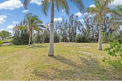 891 Palmetto Drive NE, Port Charlotte, FL 33952 - Photo 29