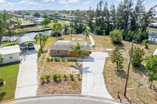 891 Palmetto Dr NE, Port Charlotte, FL 33952 - Photo 37