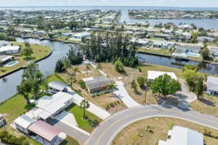 891 Palmetto Dr NE, Port Charlotte, FL 33952 - Photo 39