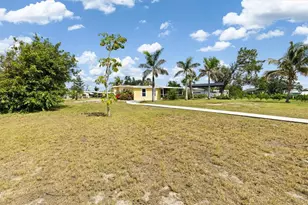 891 Palmetto Dr NE, Port Charlotte, FL 33952 - Photo 33