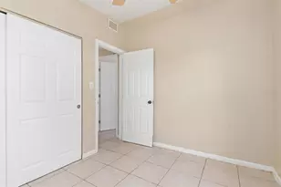 891 Palmetto Dr NE, Port Charlotte, FL 33952 - Photo 25