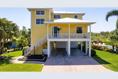 6802 68th Avenue E, Bradenton, FL 34203 - Photo 1