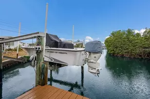 381 Bimini Dr, Palmetto, FL 34221 - Photo 23