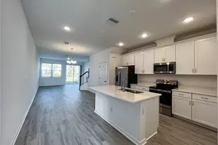 4067 Via Sienna Cir, Sarasota, FL 34243 - Photo 7