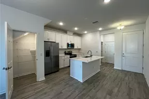 4067 Via Sienna Cir, Sarasota, FL 34243 - Photo 11