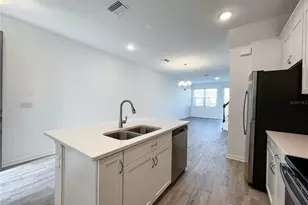 4067 Via Sienna Cir, Sarasota, FL 34243 - Photo 9