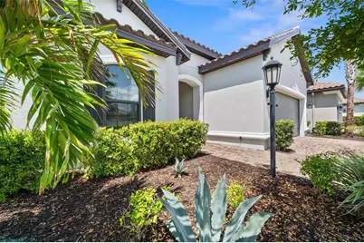 6266 Mesa Glen, Bradenton, FL 34203 - Photo 1