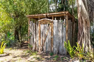 1350 40th St, Sarasota, FL 34234 - Photo 25