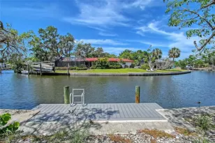 5502 Shadow Lawn Dr, Sarasota, FL 34242 - Photo 11