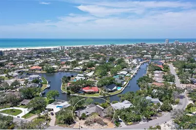 5502 Shadow Lawn Drive, Sarasota, FL 34242 - Photo 15