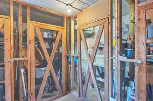 1250 N Portofino Dr, Sarasota, FL 34242 - Photo 21