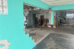 1190 Shoreview Dr, Englewood, FL 34223 - Photo 5