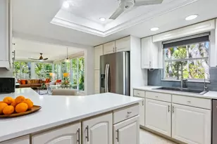 5432 Cape Leyte Dr, Sarasota, FL 34242 - Photo 15