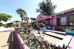 1624 Stickney Point Rd, Sarasota, FL 34231 - Photo 33