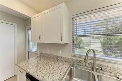 2121 Pueblo Circle #V6, Sarasota, FL 34231 - Photo 13