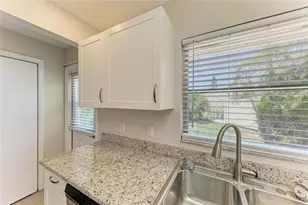 2121 Pueblo Cir, Sarasota, FL 34231 - Photo 13