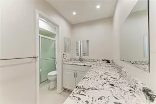 2121 Pueblo Cir, Sarasota, FL 34231 - Photo 23