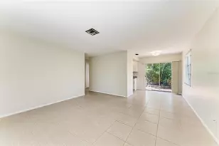 2121 Pueblo Cir, Sarasota, FL 34231 - Photo 7