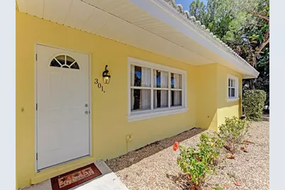 301 Avenida Madera #B, Sarasota, FL 34242 - Photo 1