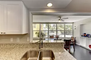 301 Avenida Madera, Sarasota, FL 34242 - Photo 9