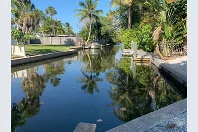 301 Avenida Madera #B, Sarasota, FL 34242 - Photo 17