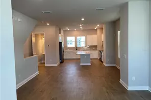 2413 Ezzell Ct, Sarasota, FL 34237 - Photo 3