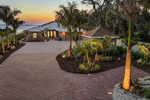 3931 Bay Shore Rd, Sarasota, FL 34234 - Photo 7