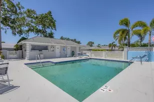 7724 Palm Aire Ln, Sarasota, FL 34243 - Photo 41