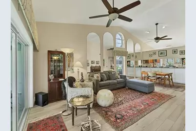 7724 Palm Aire Lane, Sarasota, FL 34243 - Photo 9