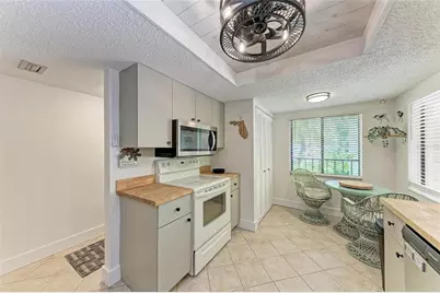 3803 Sun Eagle Lane #203, Bradenton, FL 34210 - Photo 9