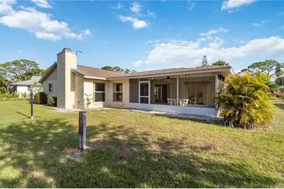 2271 Pine View Circle, Sarasota, FL 34231 - Photo 47