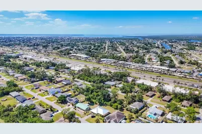 2538 Lakeshore Circle, Port Charlotte, FL 33952 - Photo 33