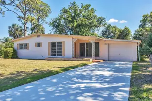 2538 Lakeshore Cir, Port Charlotte, FL 33952 - Photo 5