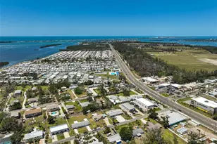 4420 101st St W, Bradenton, FL 34210 - Photo 33