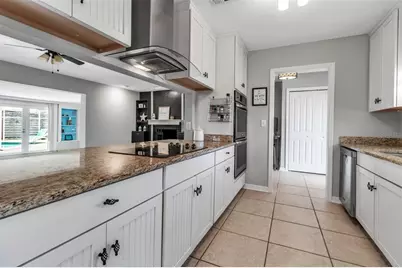 6422 Beechwood Avenue, Sarasota, FL 34231 - Photo 7