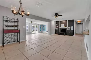 6422 Beechwood Ave, Sarasota, FL 34231 - Photo 11