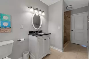 6422 Beechwood Ave, Sarasota, FL 34231 - Photo 19