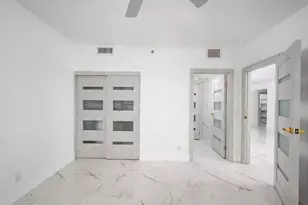 1255 N Gulfstream Ave, Sarasota, FL 34236 - Photo 17