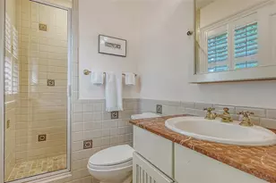 5024 Commonwealth Dr, Sarasota, FL 34242 - Photo 43