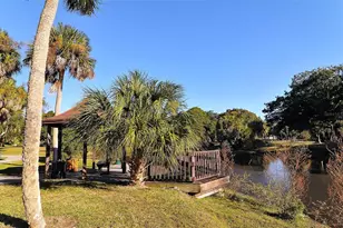430 Kumquat Ct, Sarasota, FL 34236 - Photo 51