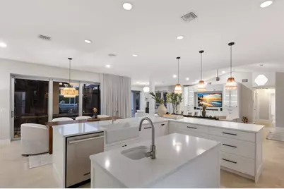 238 Island Circle, Sarasota, FL 34242 - Photo 23