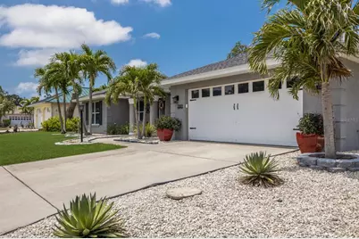 3889 Canopy Way, Sarasota, FL 34235 - Photo 9