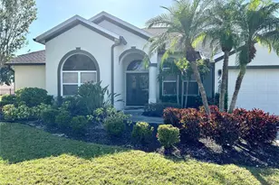 7448 39th Ct E, Sarasota, FL 34243 - Photo 5