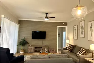 7448 39th Ct E, Sarasota, FL 34243 - Photo 17