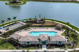 240 Ibiza Loop, Venice, FL 34292 - Photo 5