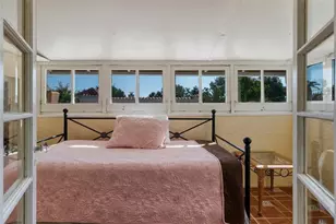 344 N Lantana Ave N, Sarasota, FL 34243 - Photo 11