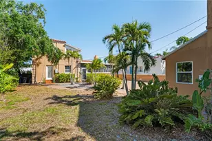 344 N Lantana Ave N, Sarasota, FL 34243 - Photo 21