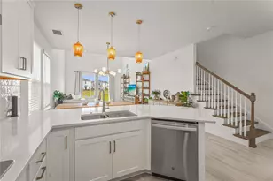 8612 Evening Dr, Sarasota, FL 34241 - Photo 3