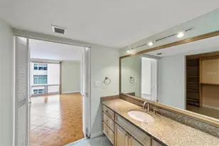 1111 N Gulfstream Ave, Sarasota, FL 34236 - Photo 21