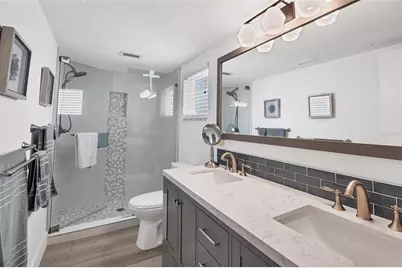 2100 Benjamin Franklin #205, Sarasota, FL 34236 - Photo 17